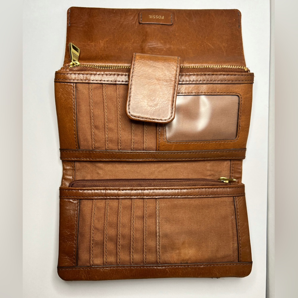 FOSSIL Ellis Clutch Wallet – Soft Heritage Leather